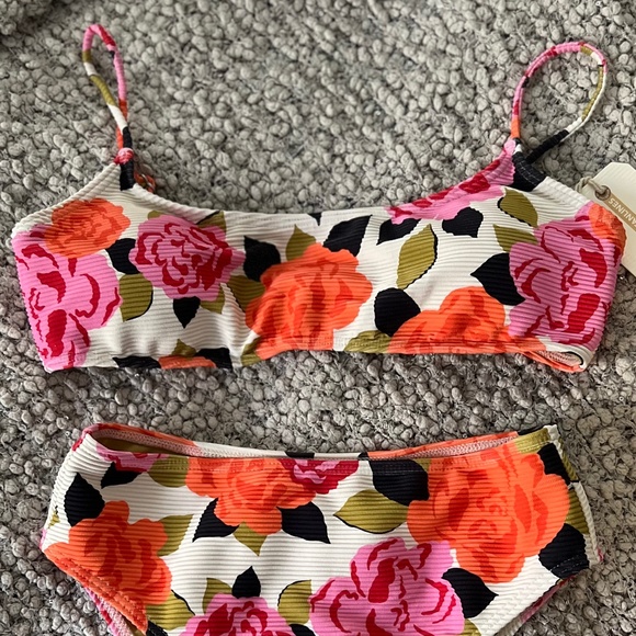 NWT Billabong Magic Garden Bikini - Picture 2 of 15